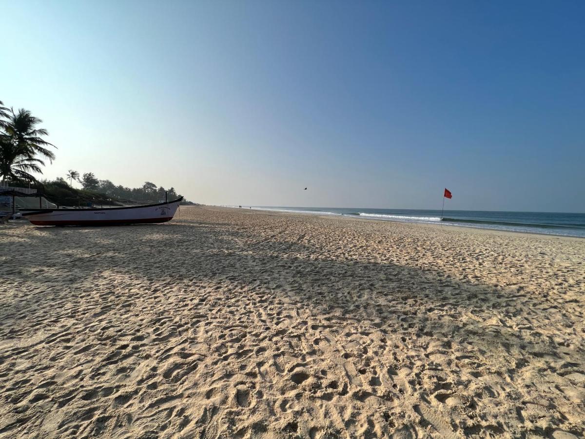 Happy Shack And Wooden Huts * Colva