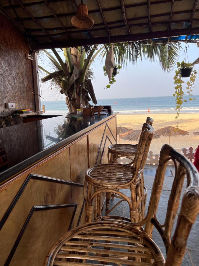 Happy Shack And Wooden Huts Colva